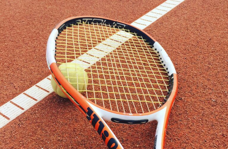 Välj det Perfekta Tennisracketet: En Guide till Wilson, Technifibre och Head