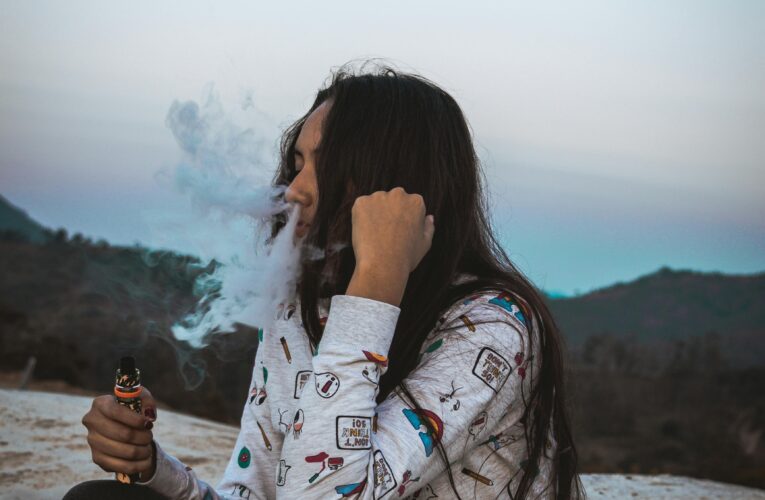 Den Lilla Pinnen Som Tog Över: Vad Hände Egentligen med Engångs Vapes?